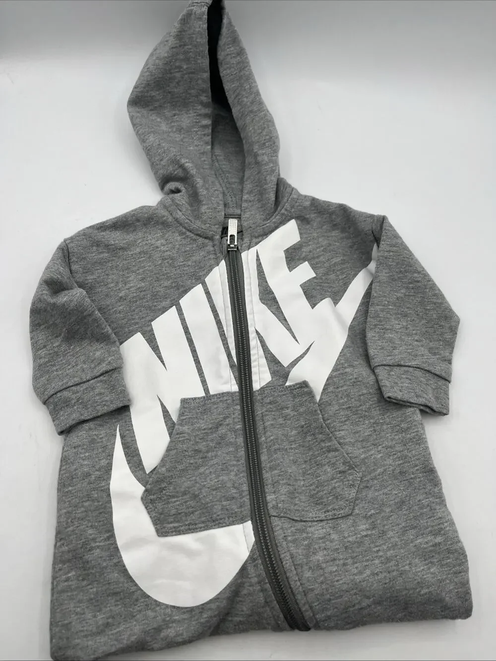 Nike Jump Suit Babies Size 6M Casual Jump Suit Grey Heather White Logo